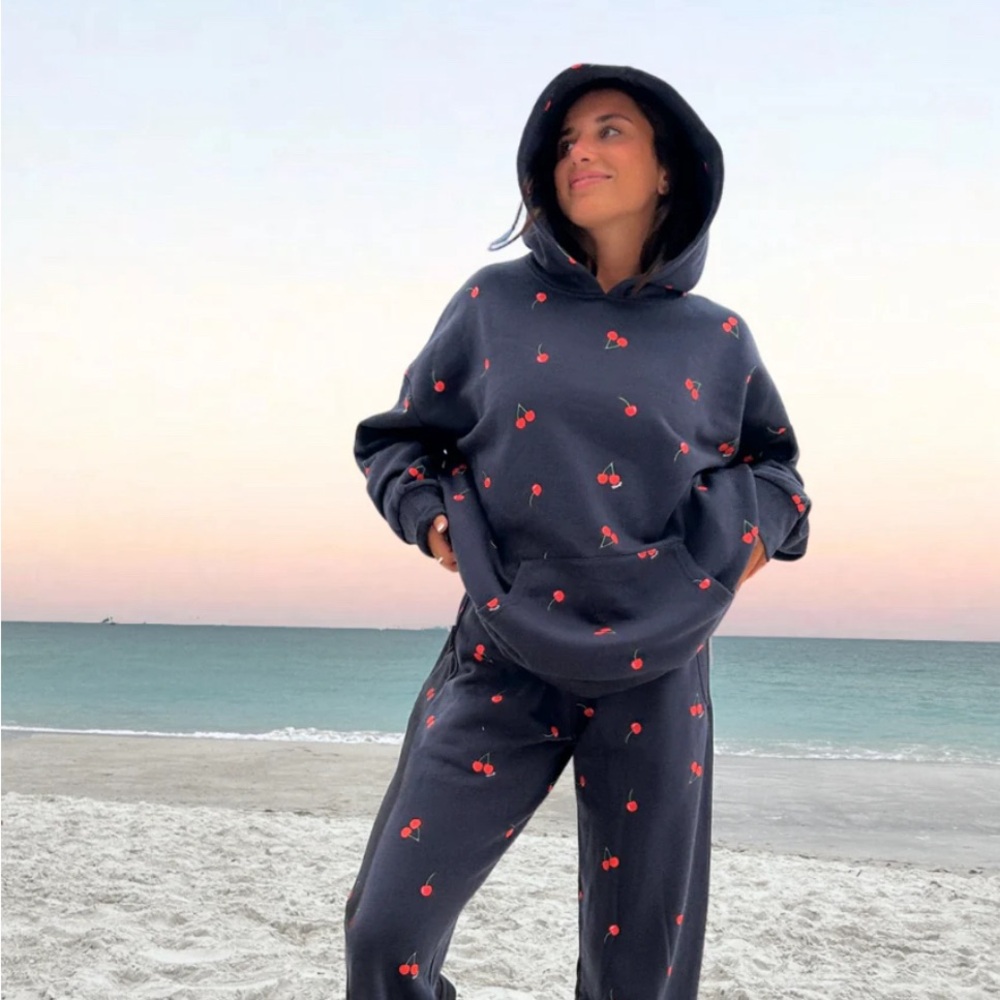 Mon cheri starfit hoodie